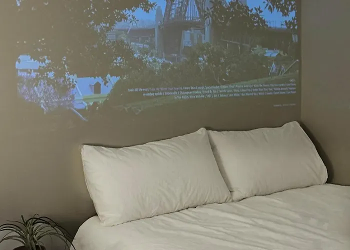Apartment 'ocaso' Kumho Station 8 Minutes,free Late Check-out,pets Ok,gangnam, Itaewon, Dongdaemun, Jongno, Yongsan 20 Minutes *