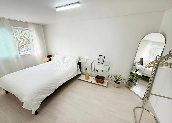 'ocaso' Kumho Station 8 Minutes,free Late Check-out,pets Ok,gangnam, Itaewon, Dongdaemun, Jongno, Yongsan 20 Minutes *